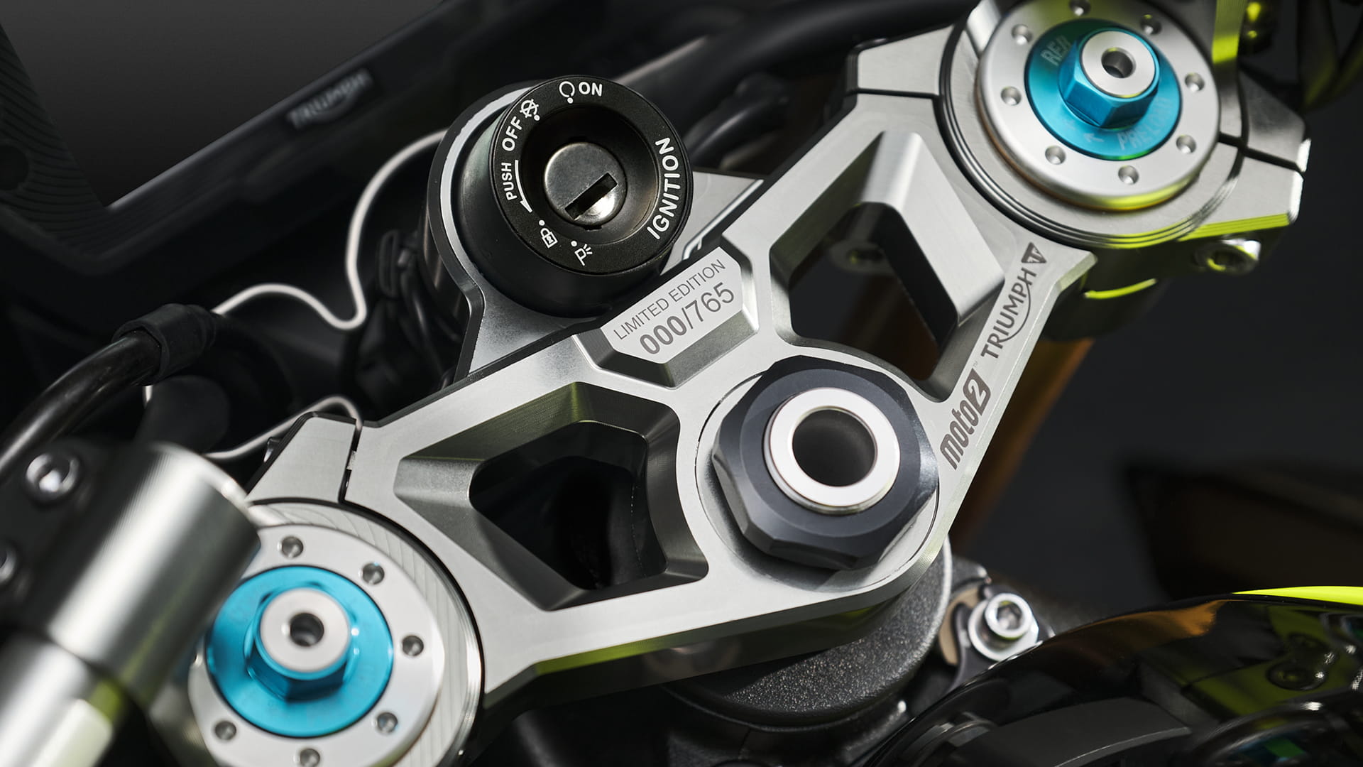 Triumph street triple shop moto2